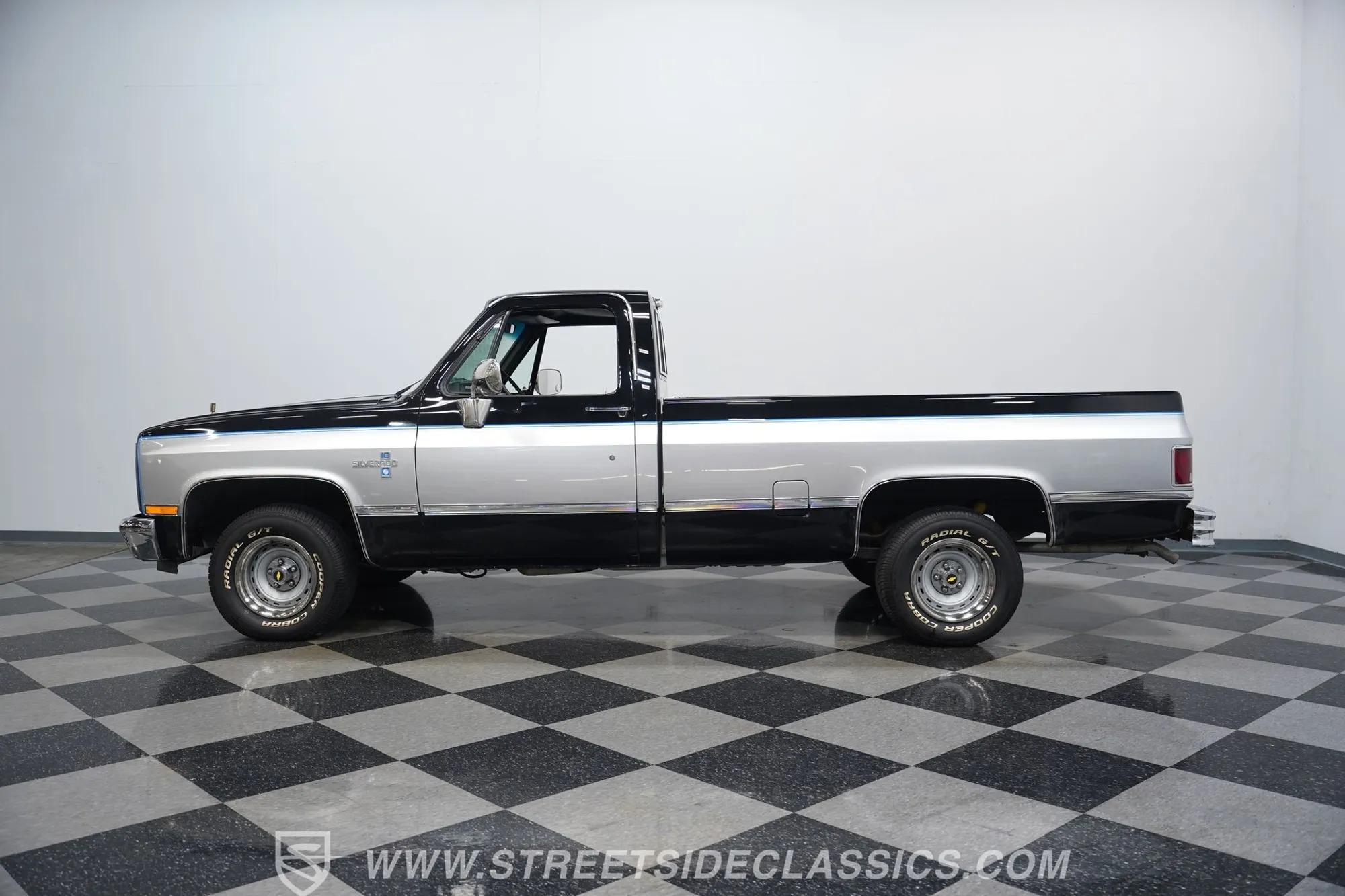 1981 Chevrolet C10 Silverado - 2
