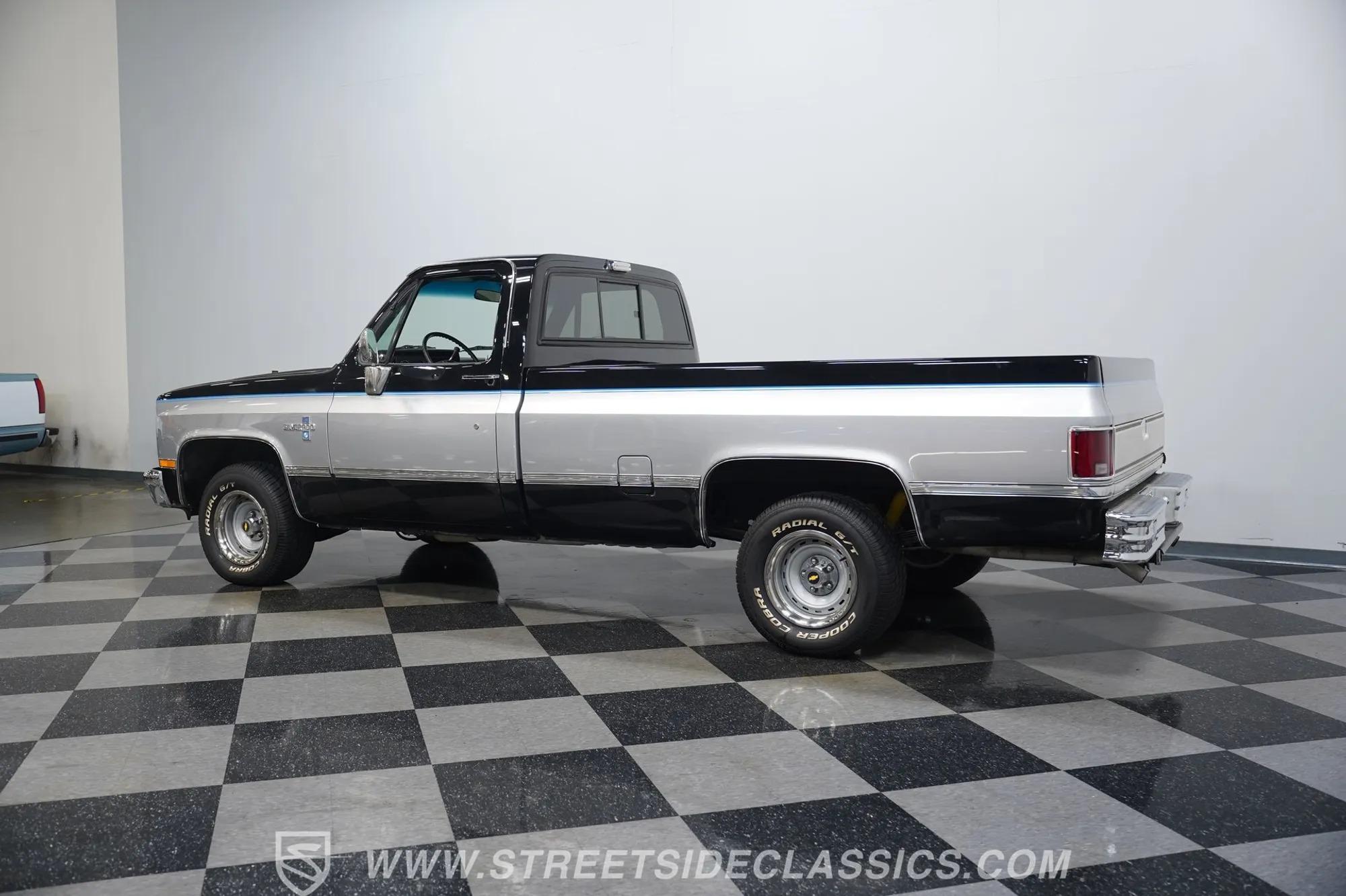 1981 Chevrolet C10 Silverado - 3