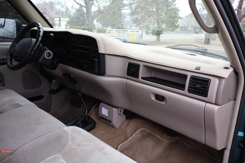 1996 Dodge Ram 2500 ST
