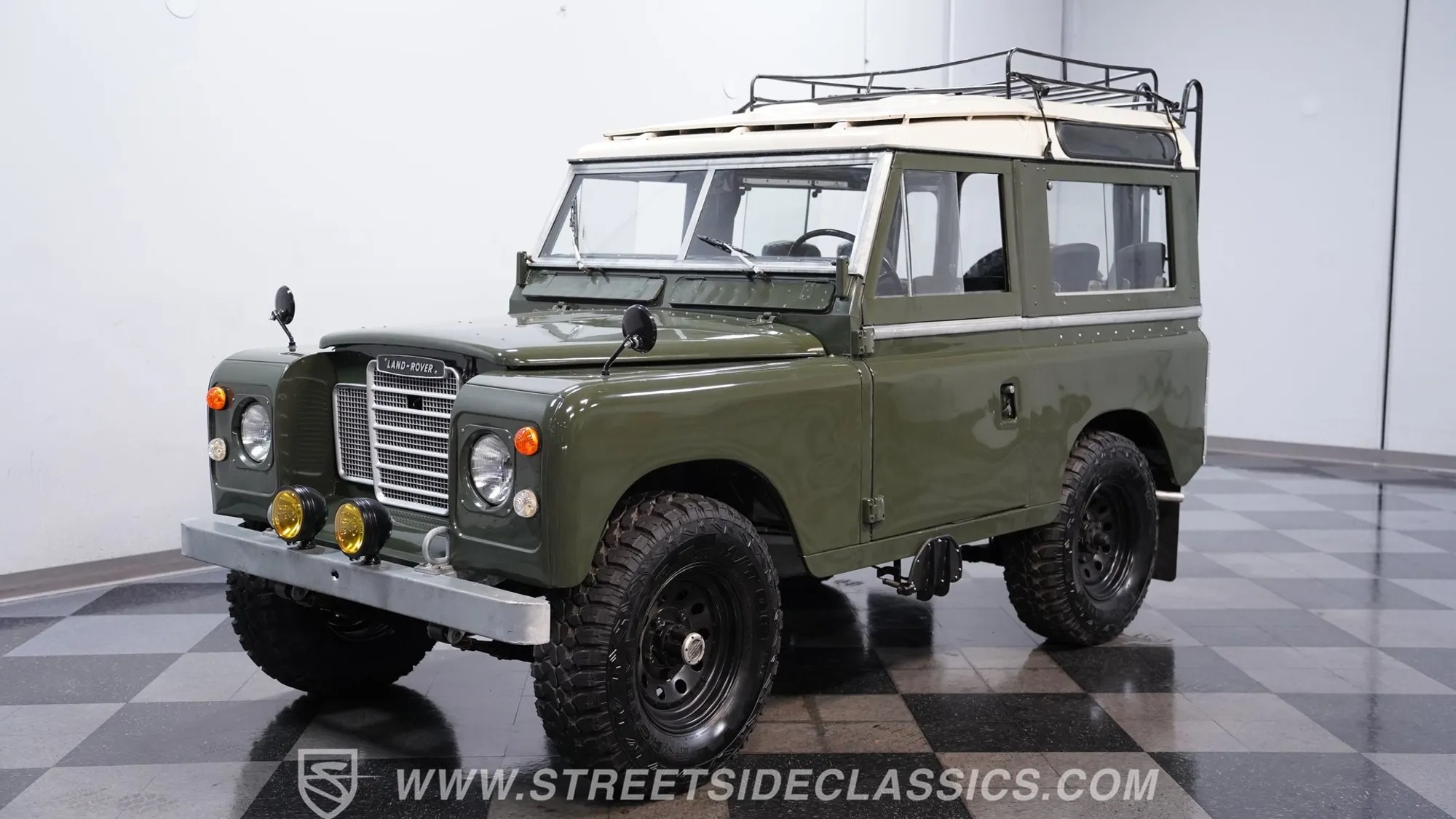 1976 Land Rover Series III - 3