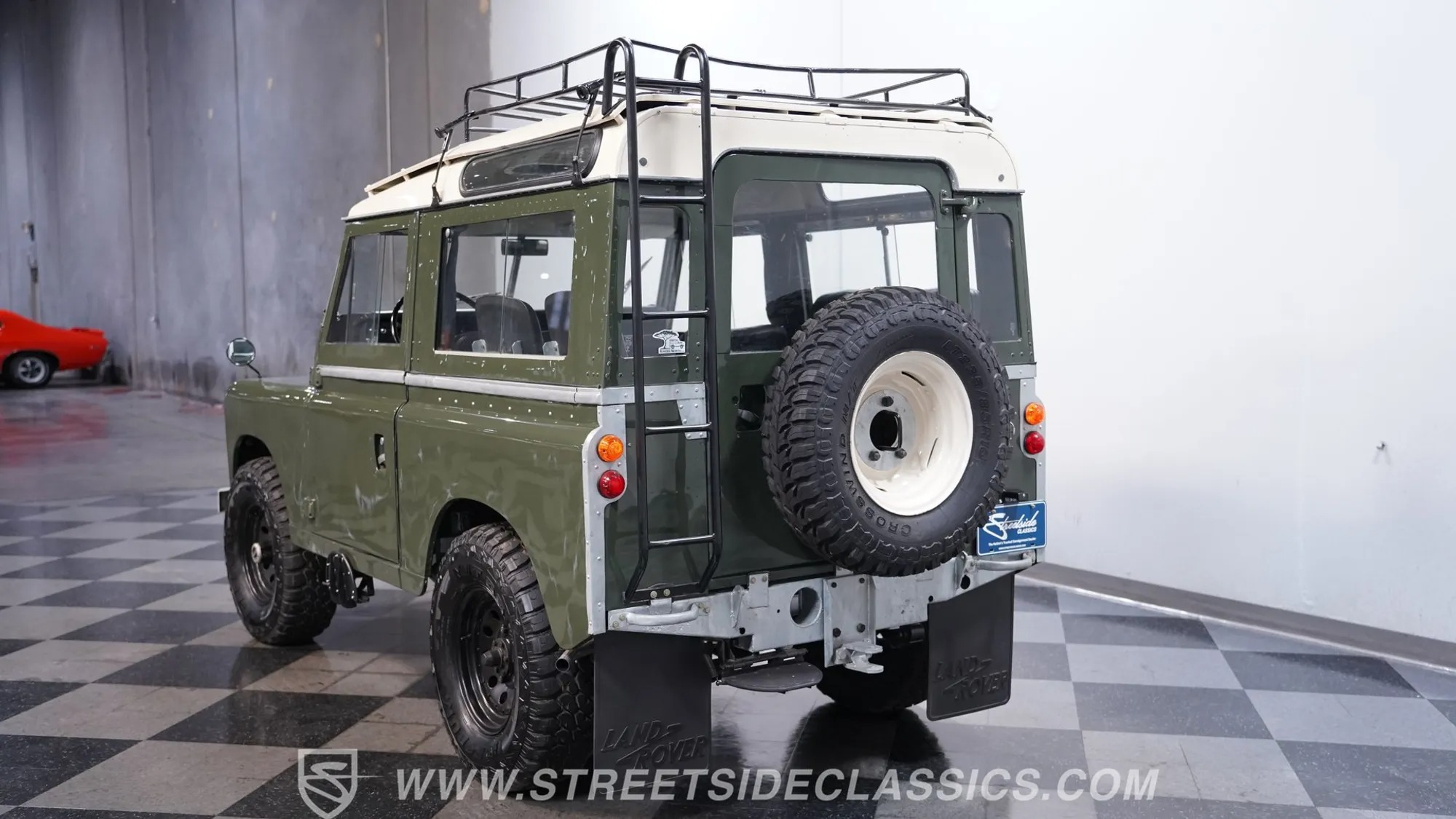 1976 Land Rover Series III - 5