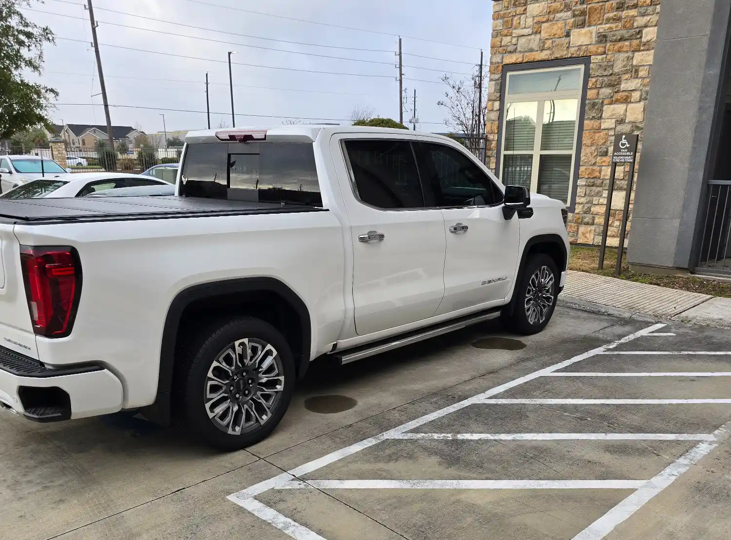 2024 GMC Sierra Denali - 2