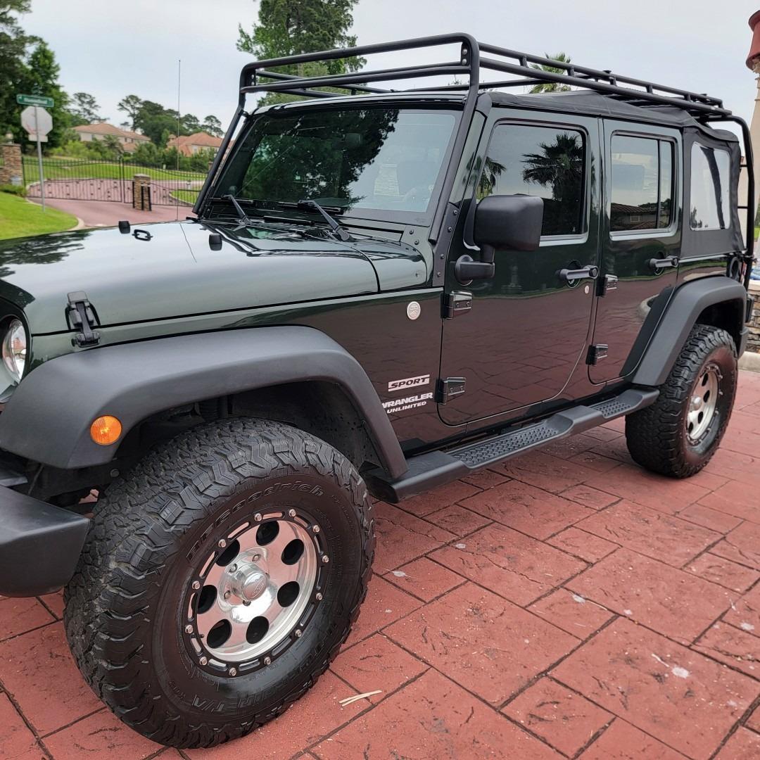 2010 Jeep Wrangler Unlimited Sport - 5