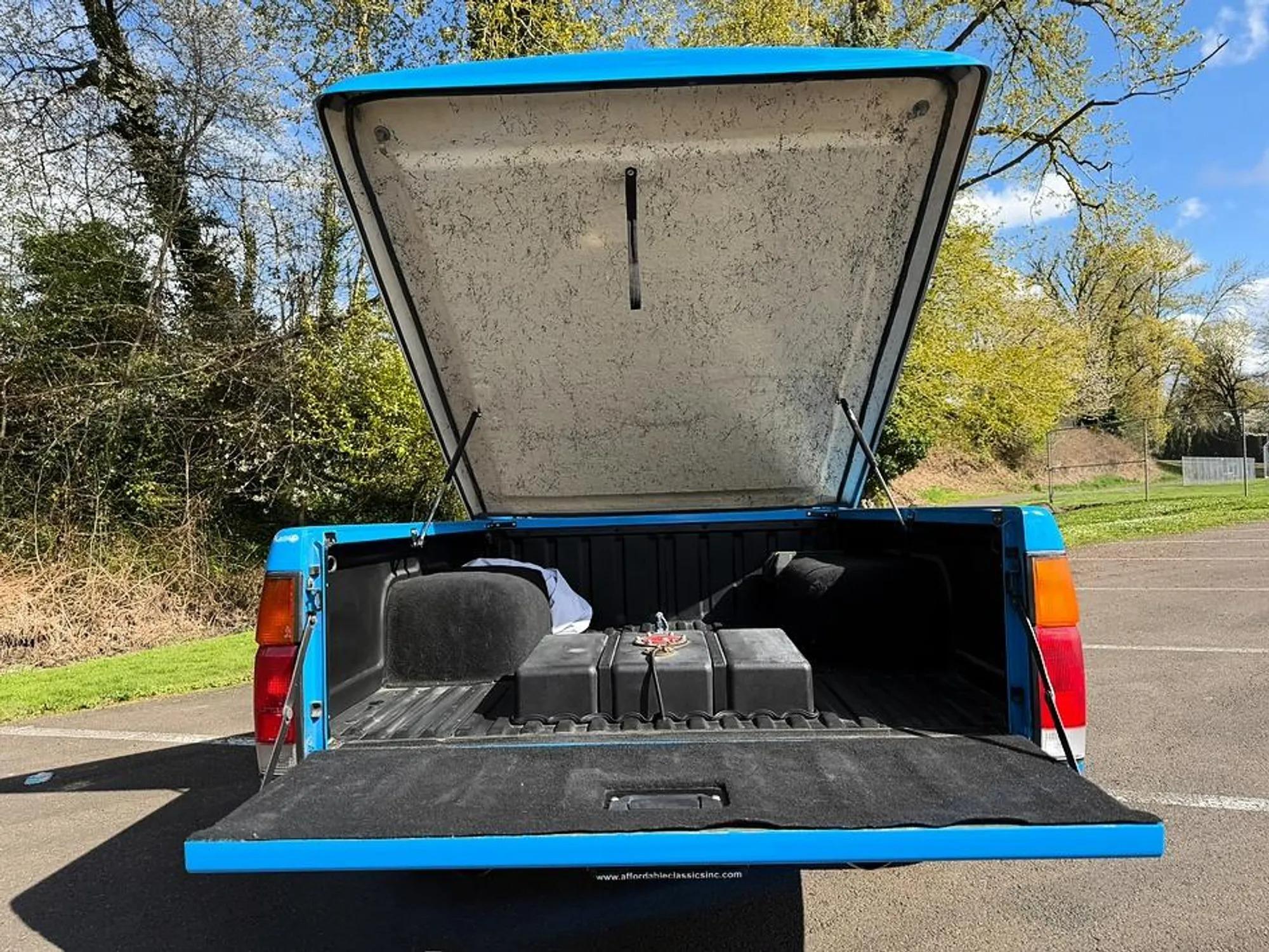 1987 Nissan D21 Hardbody Custom
