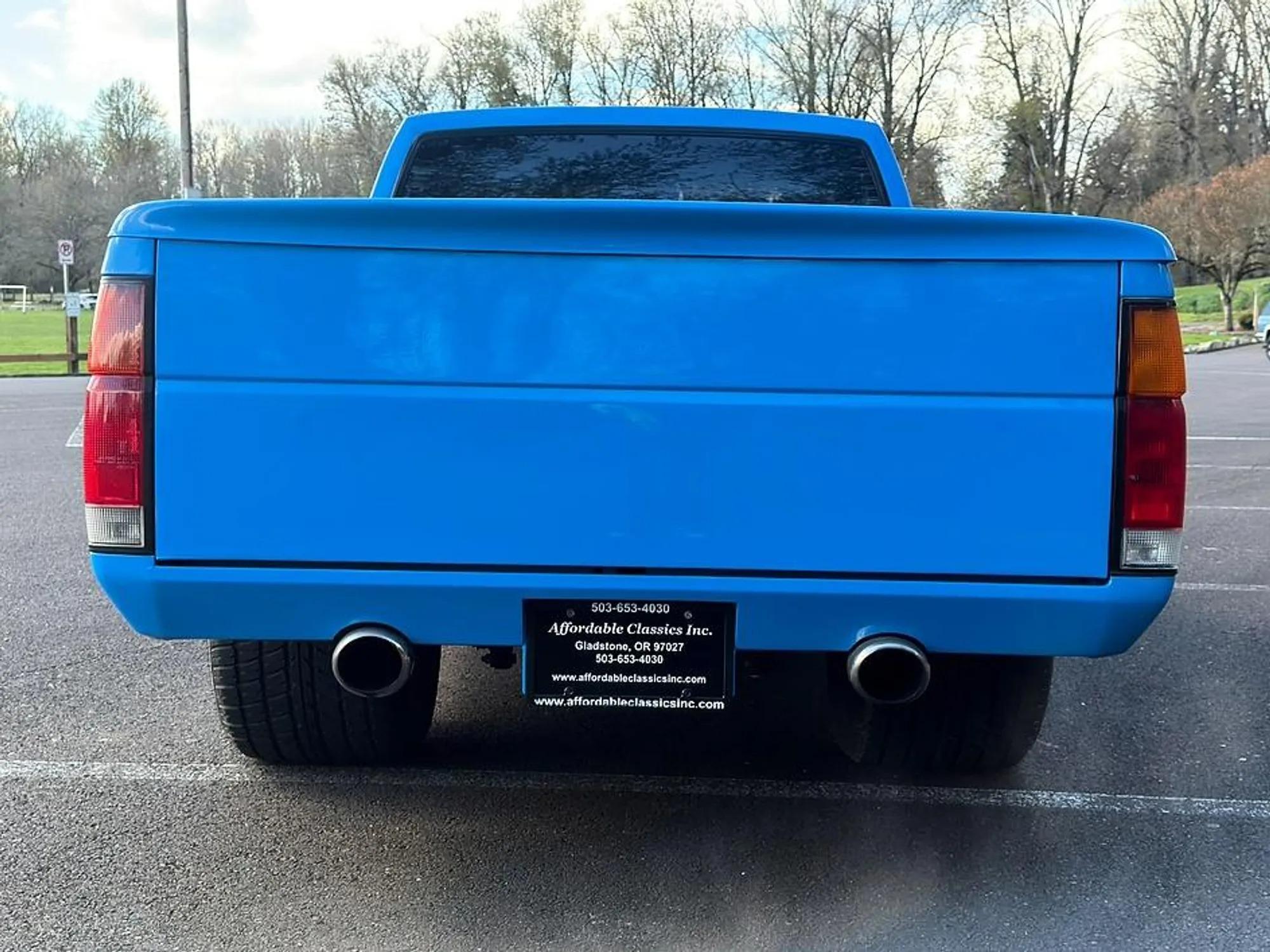 1987 Nissan D21 Hardbody Custom - 5