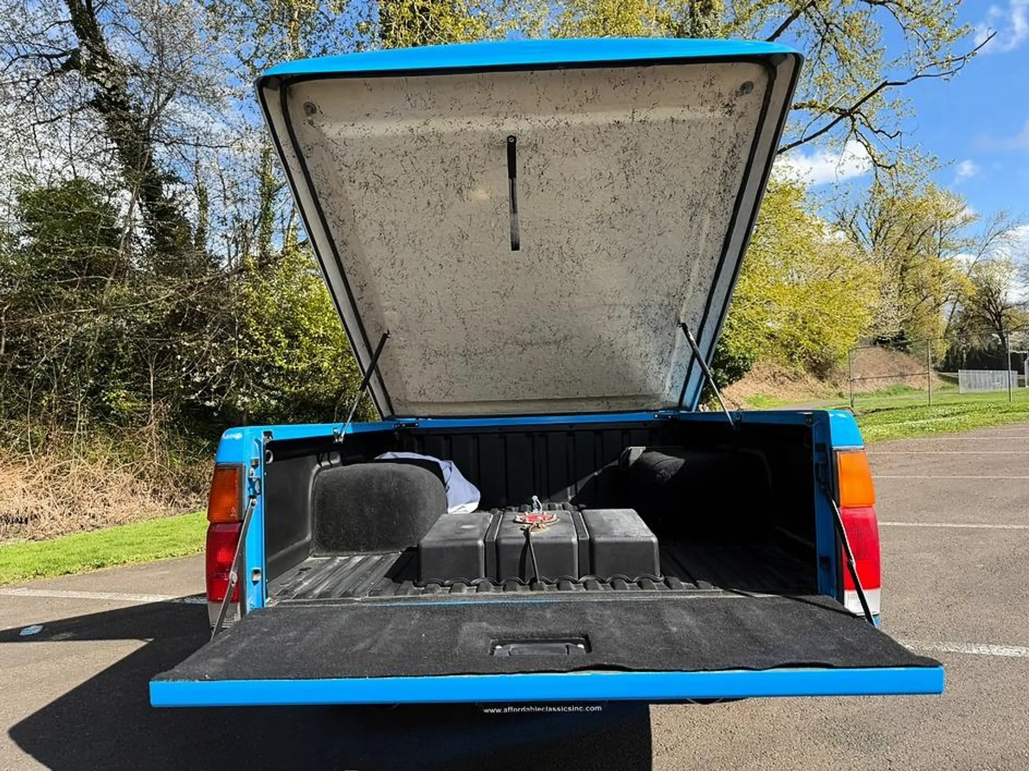 1987 Nissan D21 Hardbody Custom