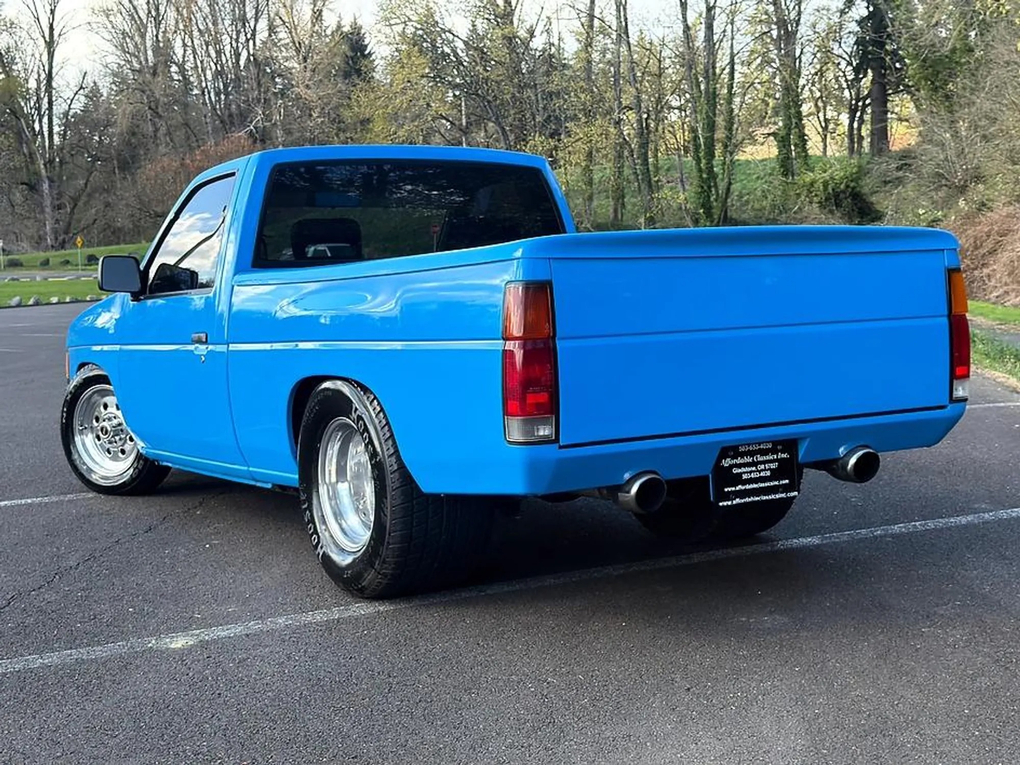 1987 Nissan D21 Hardbody Custom - 3