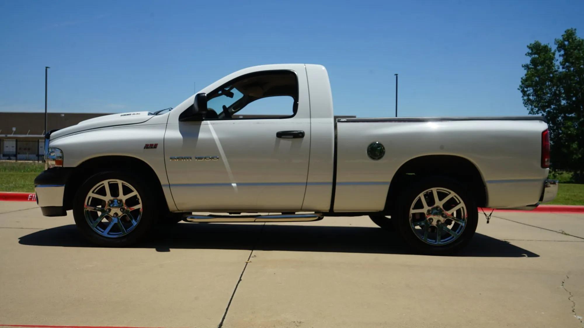 2003 Dodge Ram 1500 ST - 3
