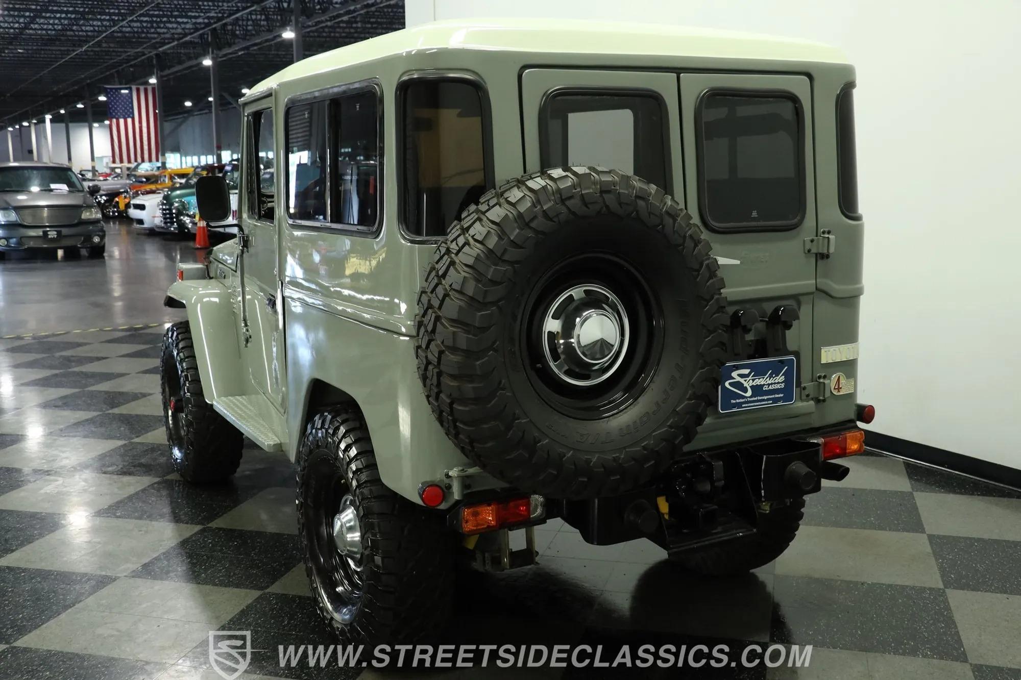 1977 Toyota Land Cruiser FJ40 - 4