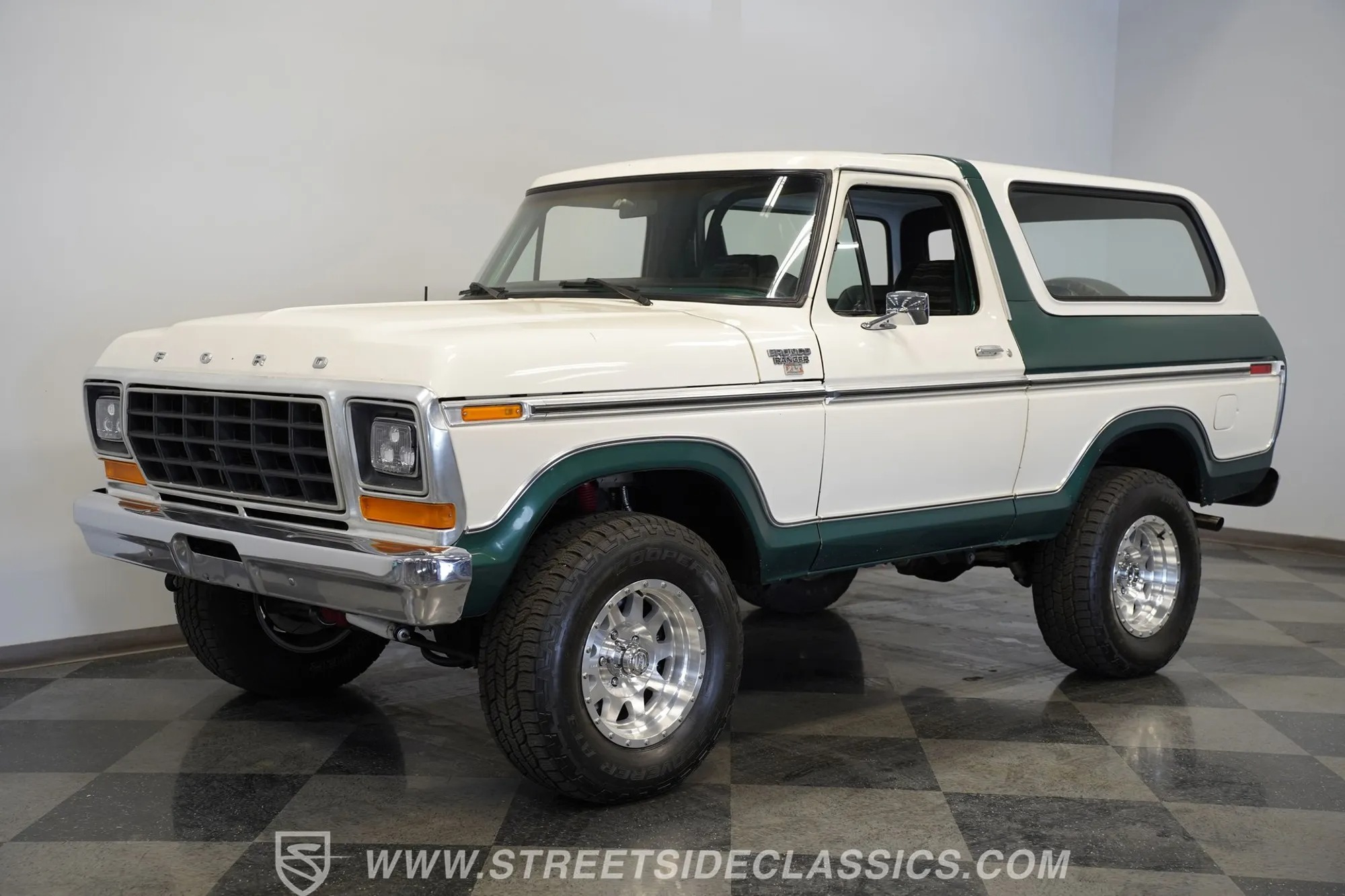  Ford Bronco