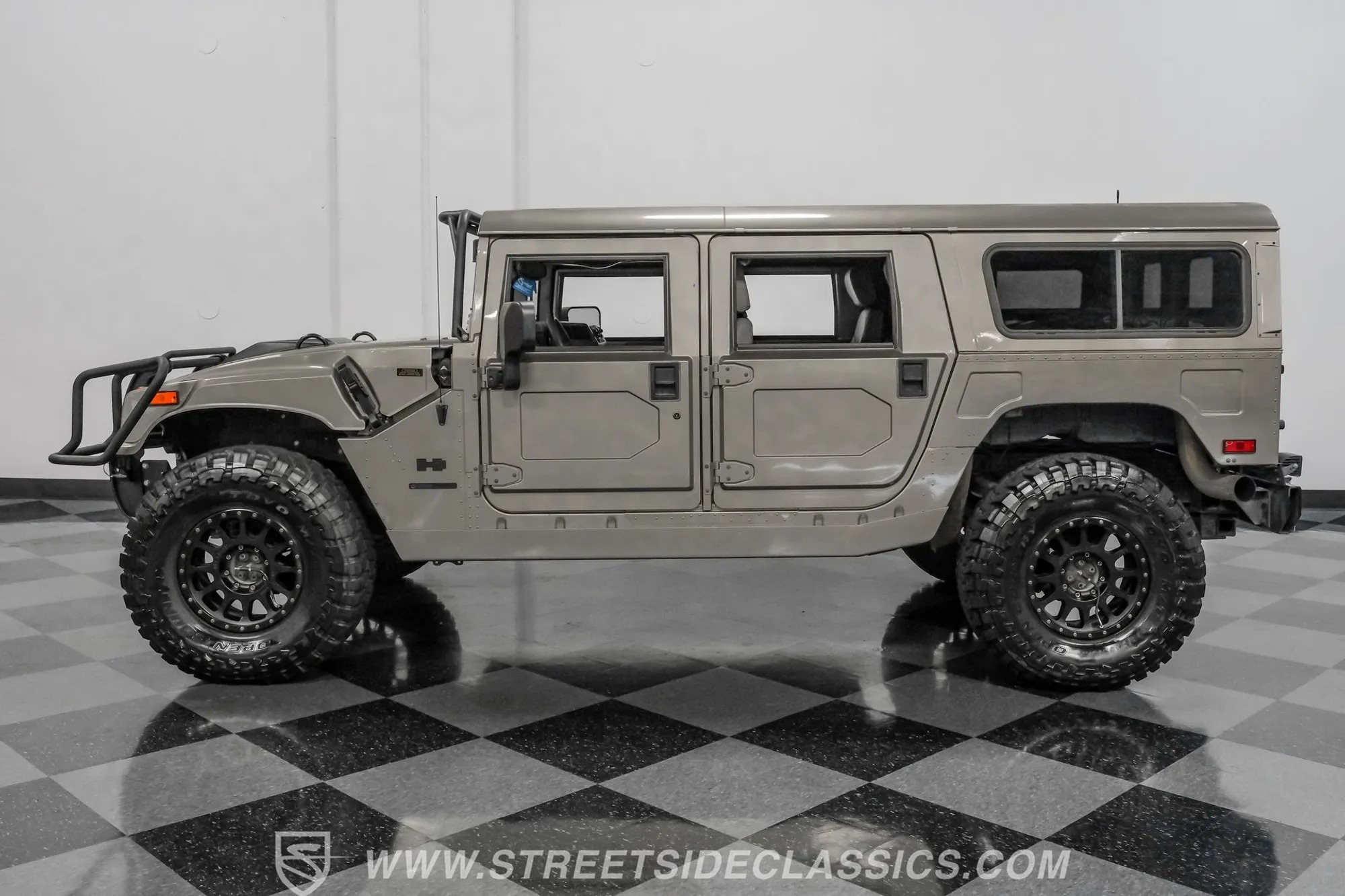 2002 Hummer H1 Wagon - 2
