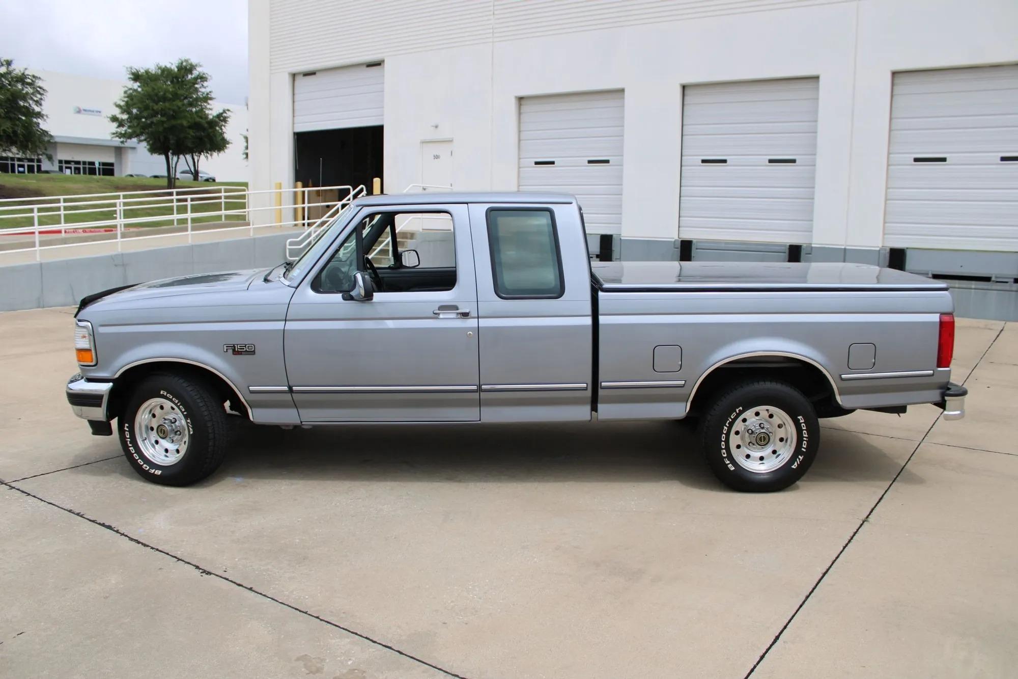 1995 Ford F-150 XLT - 5