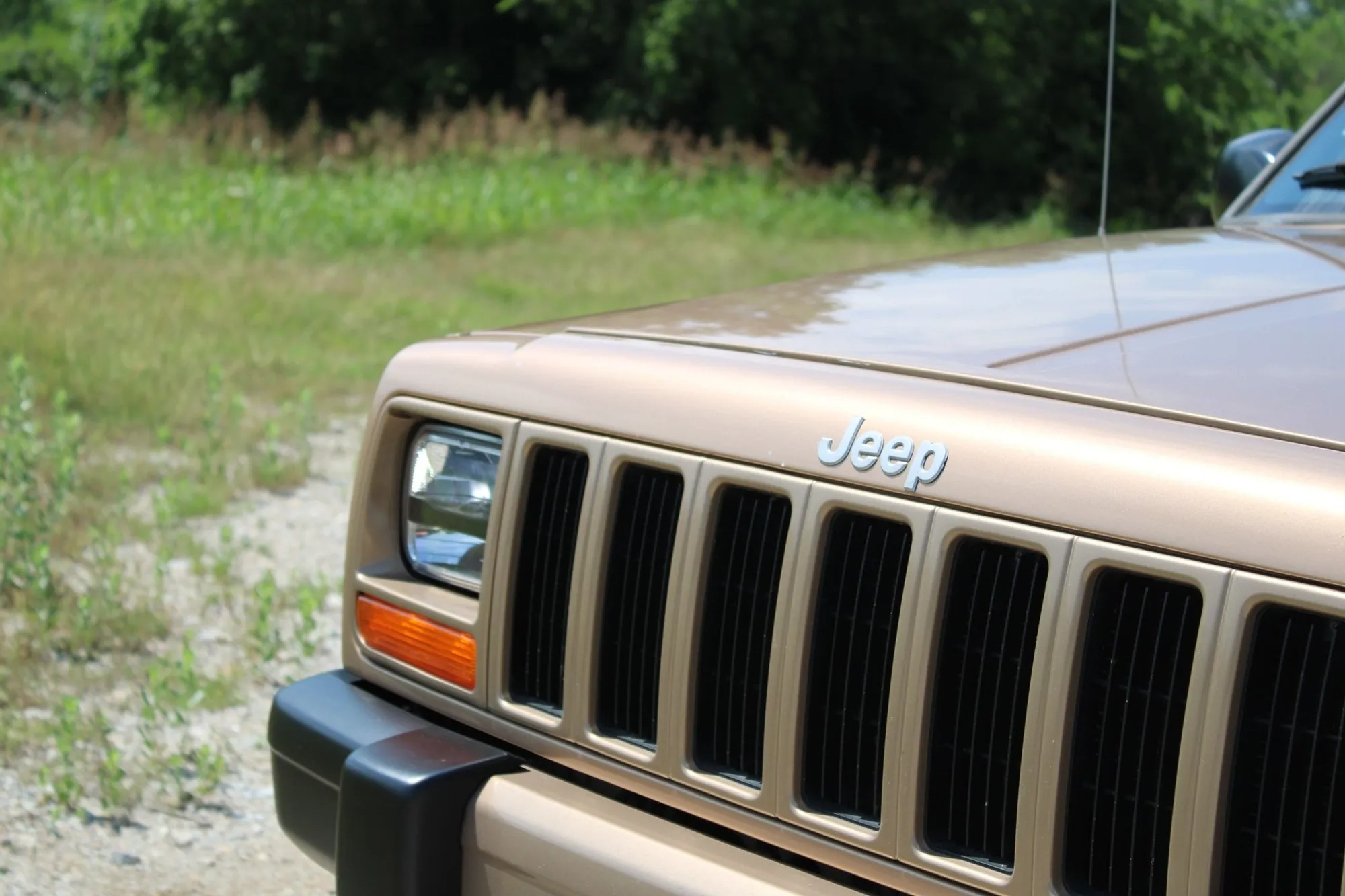 1999 Jeep Cherokee Sport - 4