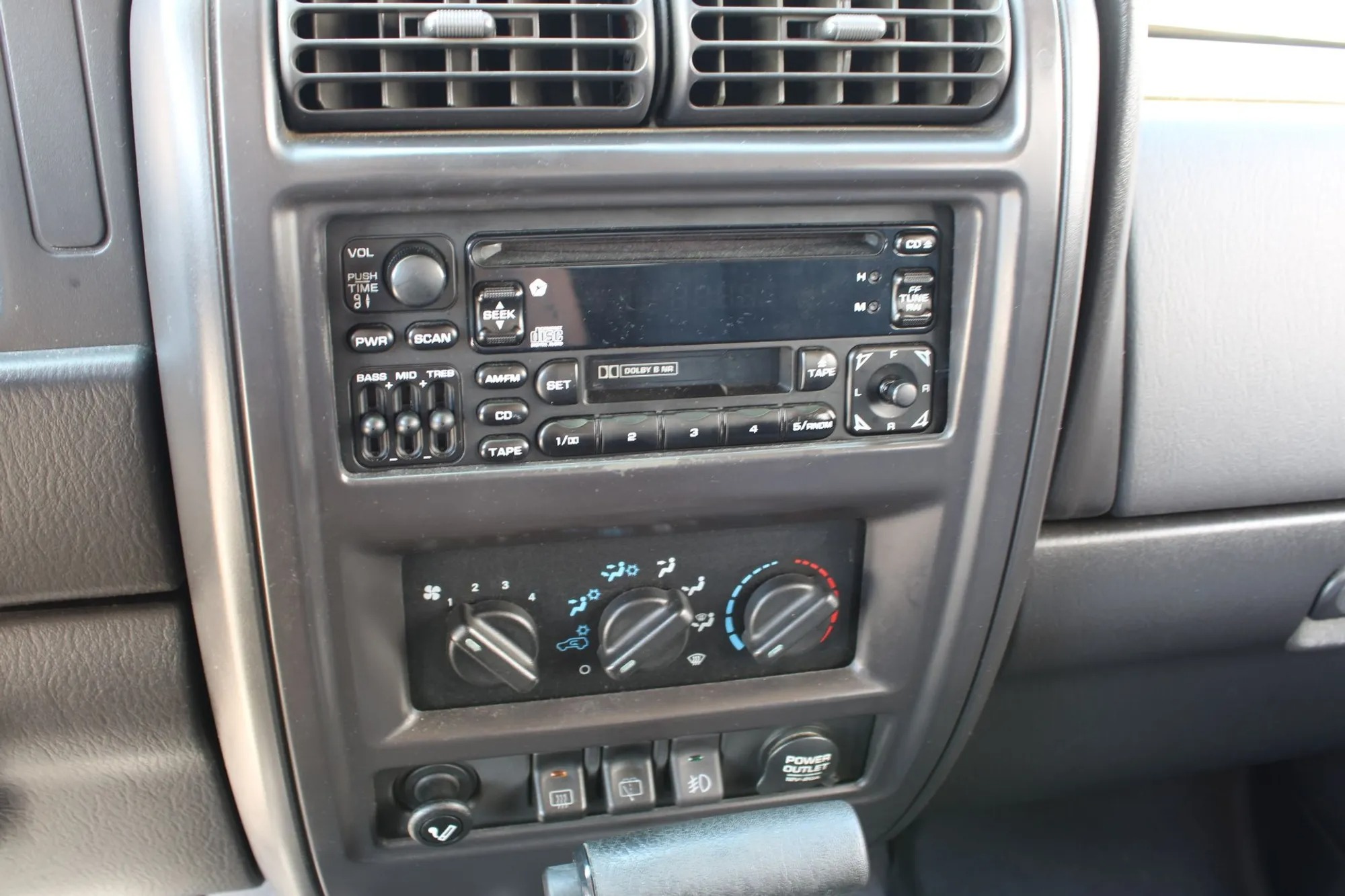 1999 Jeep Cherokee Sport