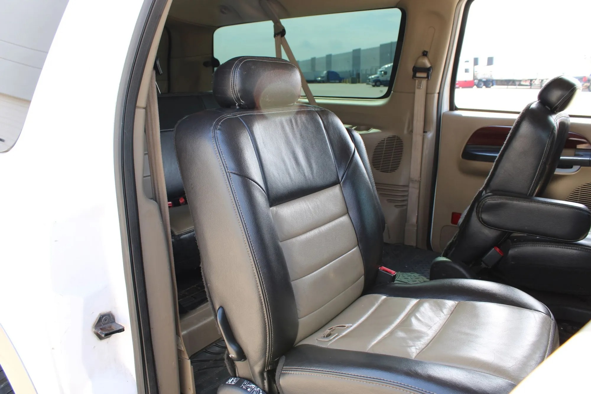 2005 Ford Excursion Eddie Bauer