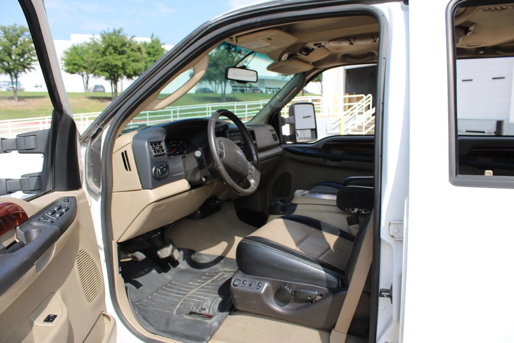 2005 Ford Excursion Eddie Bauer