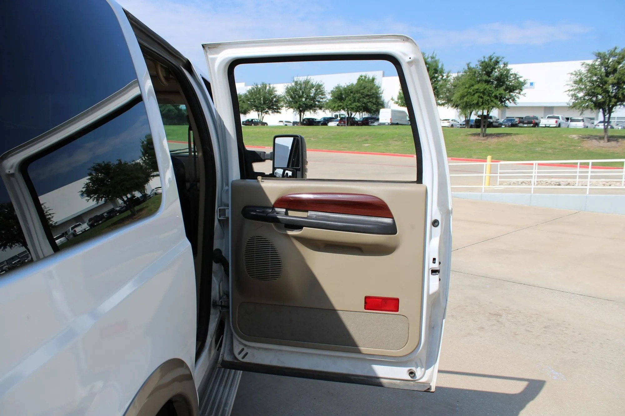 2005 Ford Excursion Eddie Bauer