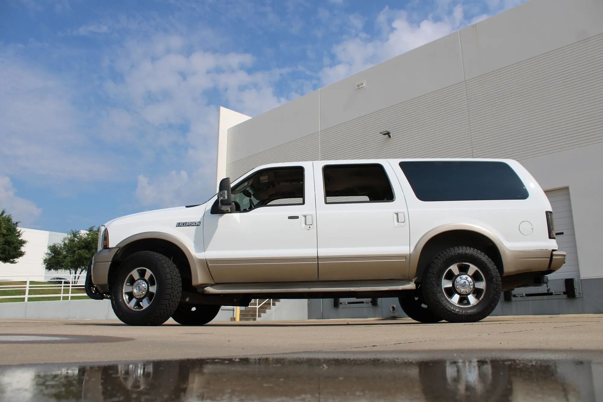2005 Ford Excursion Eddie Bauer
