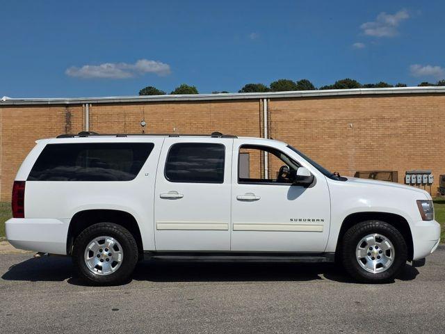 2013 Chevrolet Suburban LT - 2