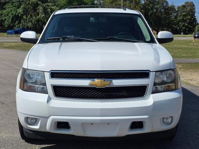 2013 Chevrolet Suburban LT - 3