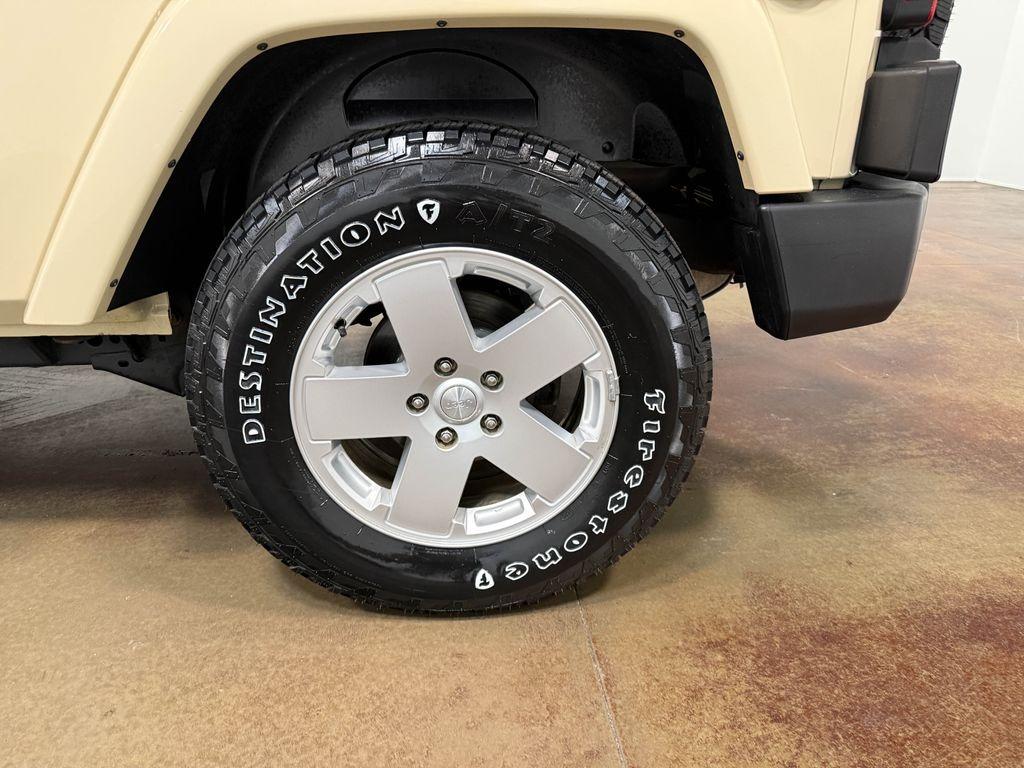 2011 Jeep Wrangler Sahara