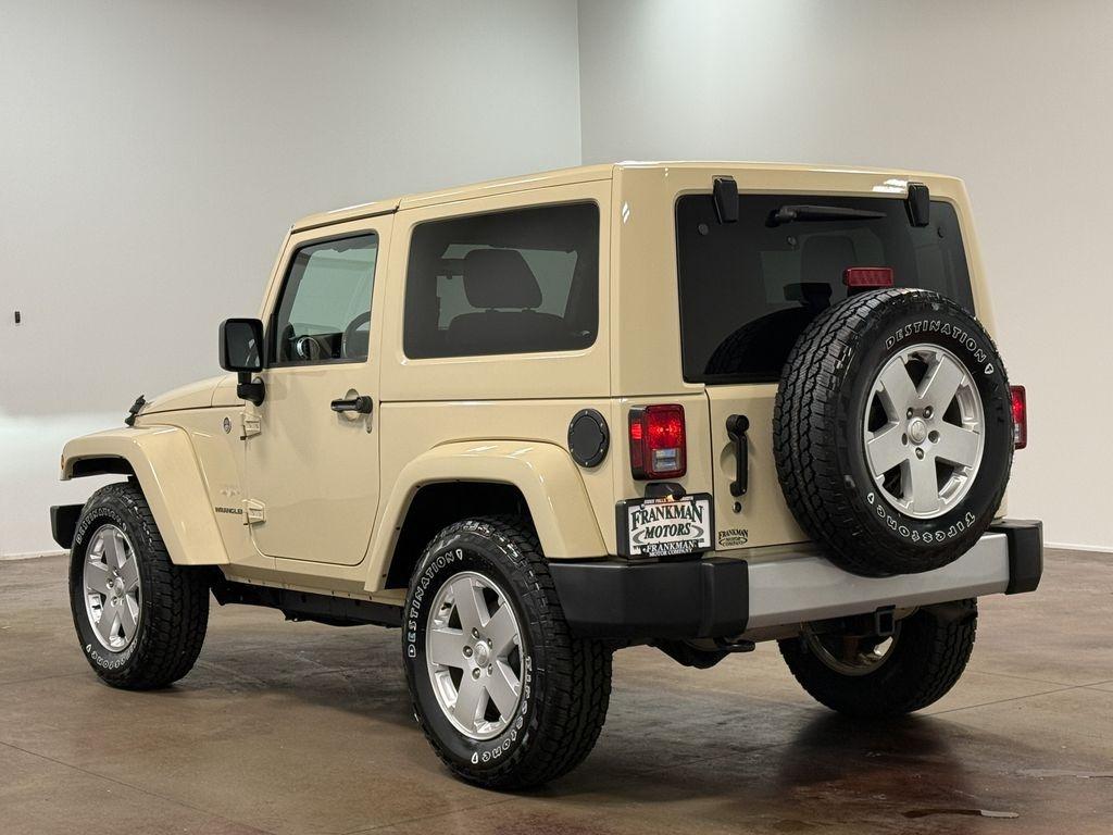 2011 Jeep Wrangler Sahara - 4