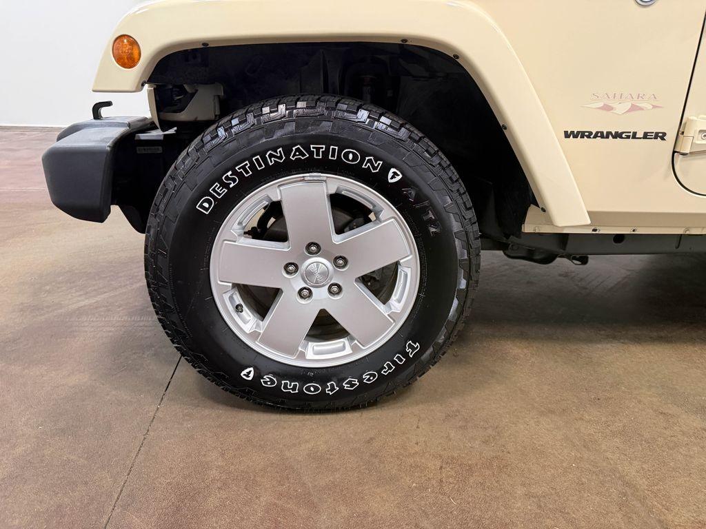2011 Jeep Wrangler Sahara