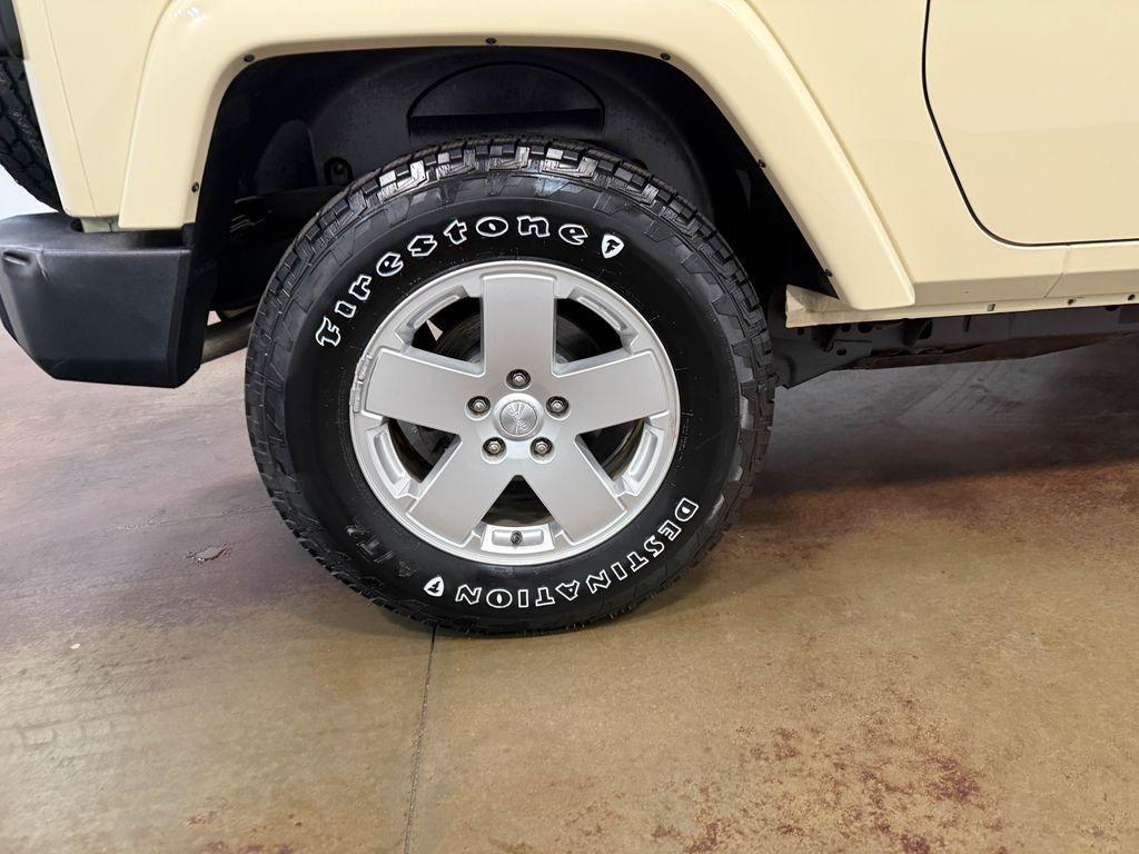 2011 Jeep Wrangler Sahara