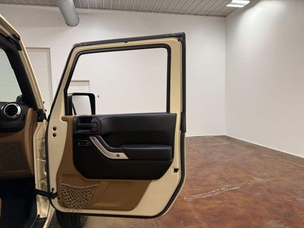 2011 Jeep Wrangler Sahara