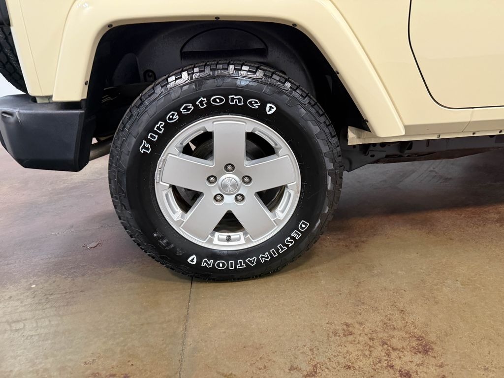 2011 Jeep Wrangler Sahara