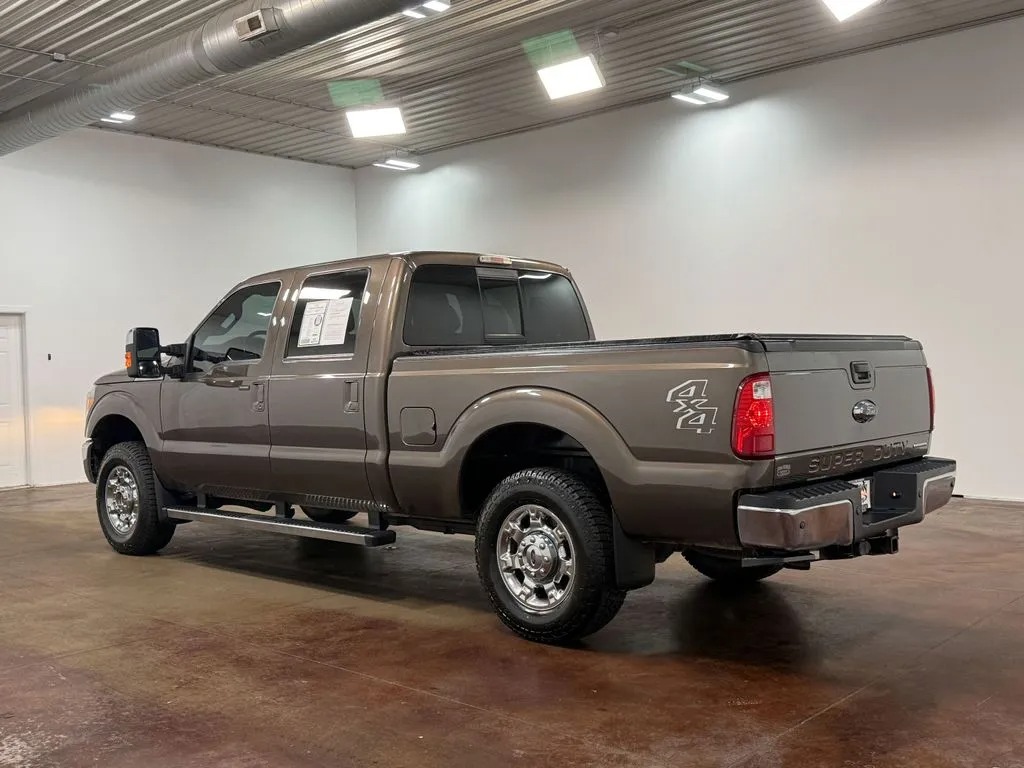 2015 Ford F-250 Super Duty Lariat - 3