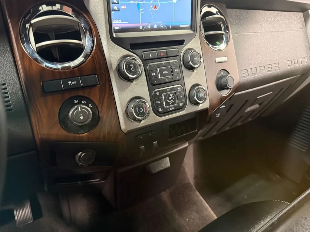 2015 Ford F-250 Super Duty Lariat