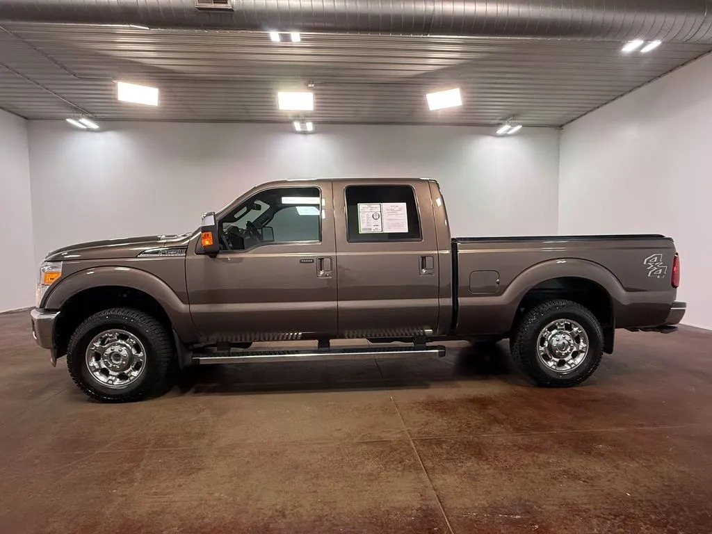2015 Ford F-250 Super Duty Lariat - 2