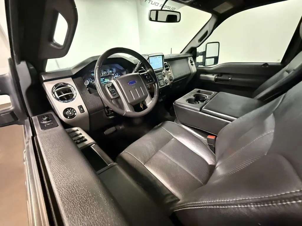 2015 Ford F-250 Super Duty Lariat - 4