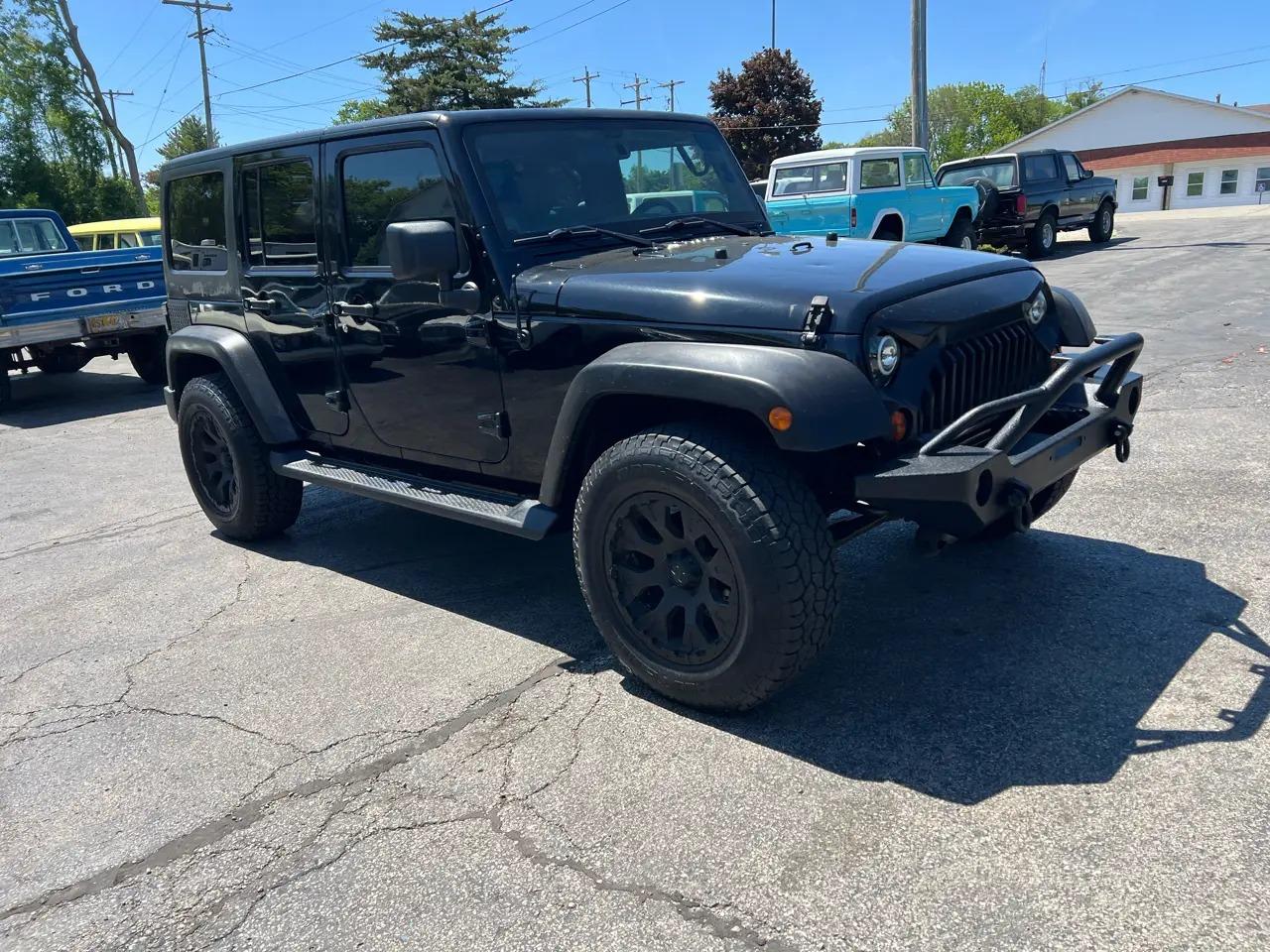 2011 Jeep Wrangler Unlimited Sport - 2