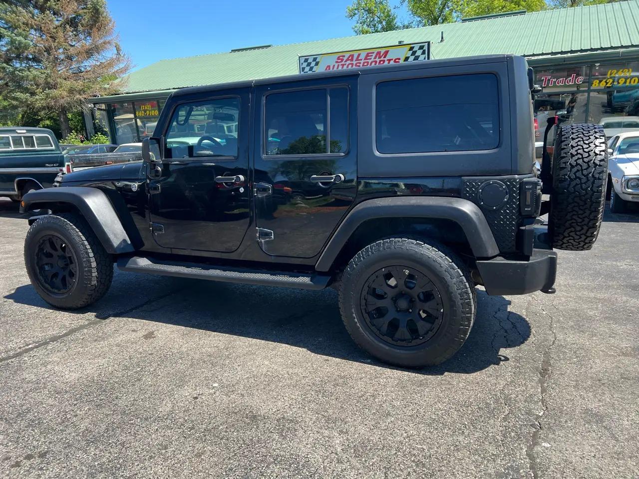 2011 Jeep Wrangler Unlimited Sport - 5