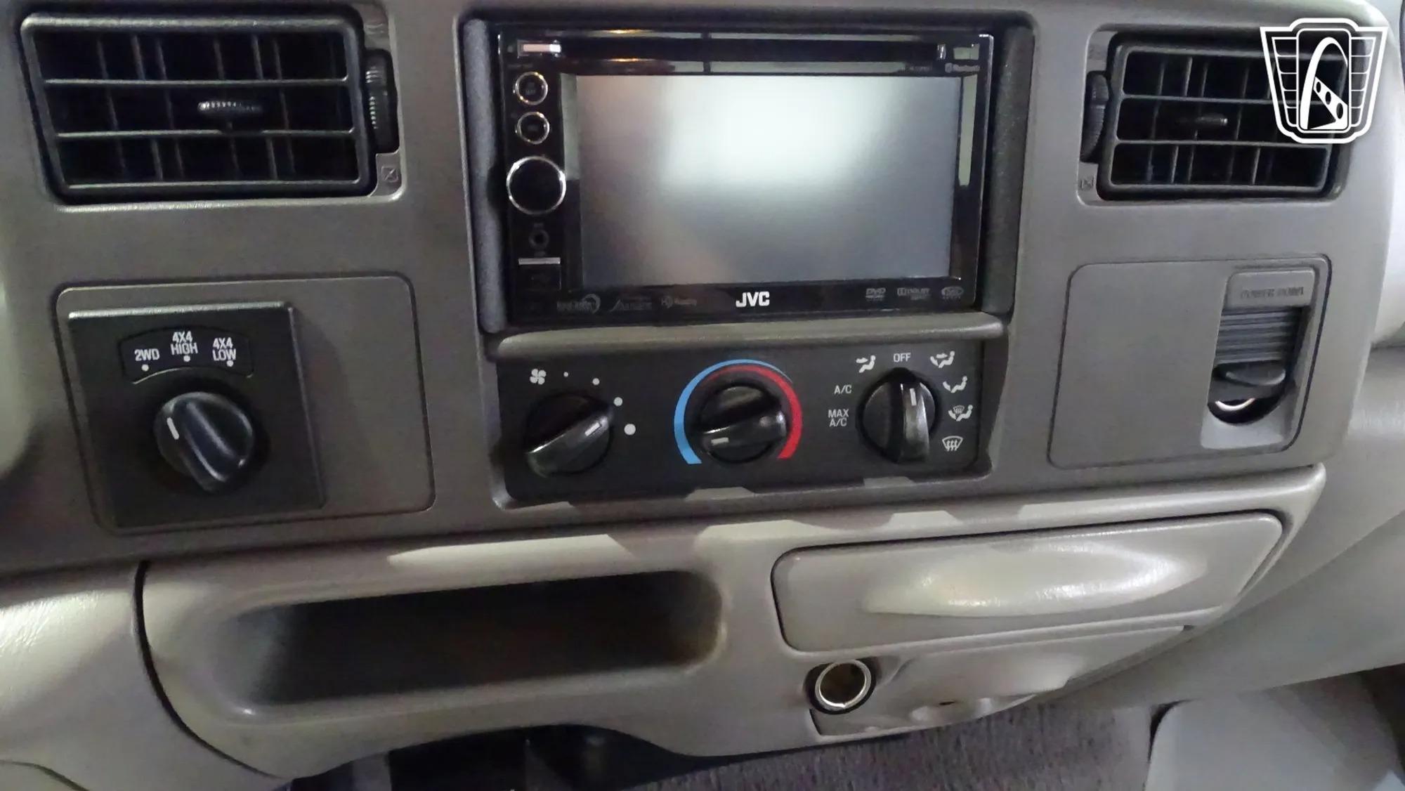 2000 Ford F-350 Super Duty XLT