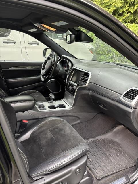 2015 Jeep Grand Cherokee SRT - 4