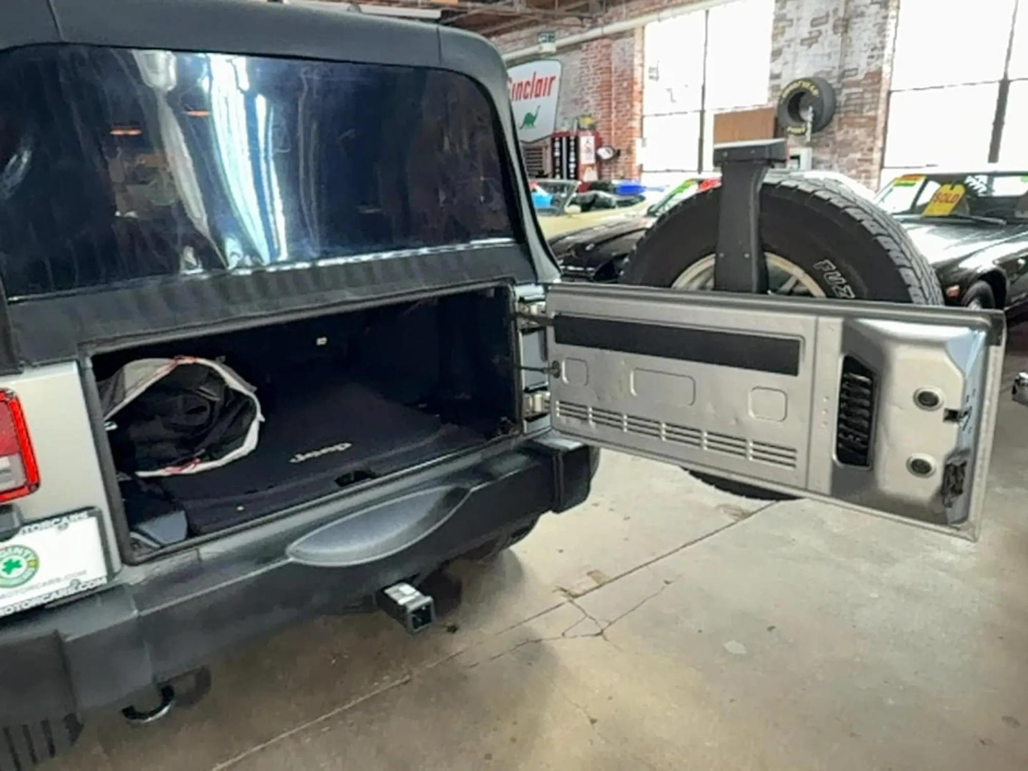 2013 Jeep Wrangler Unlimited Sport