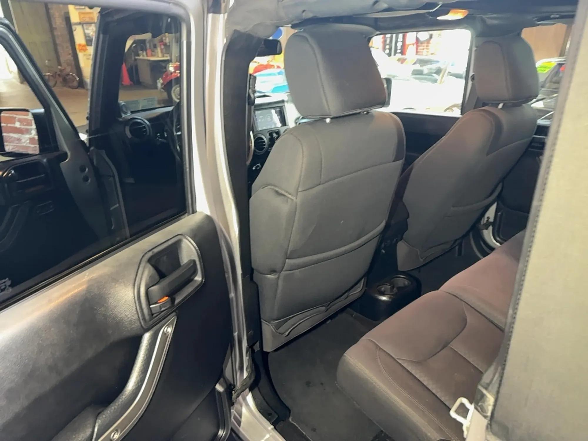2013 Jeep Wrangler Unlimited Sport