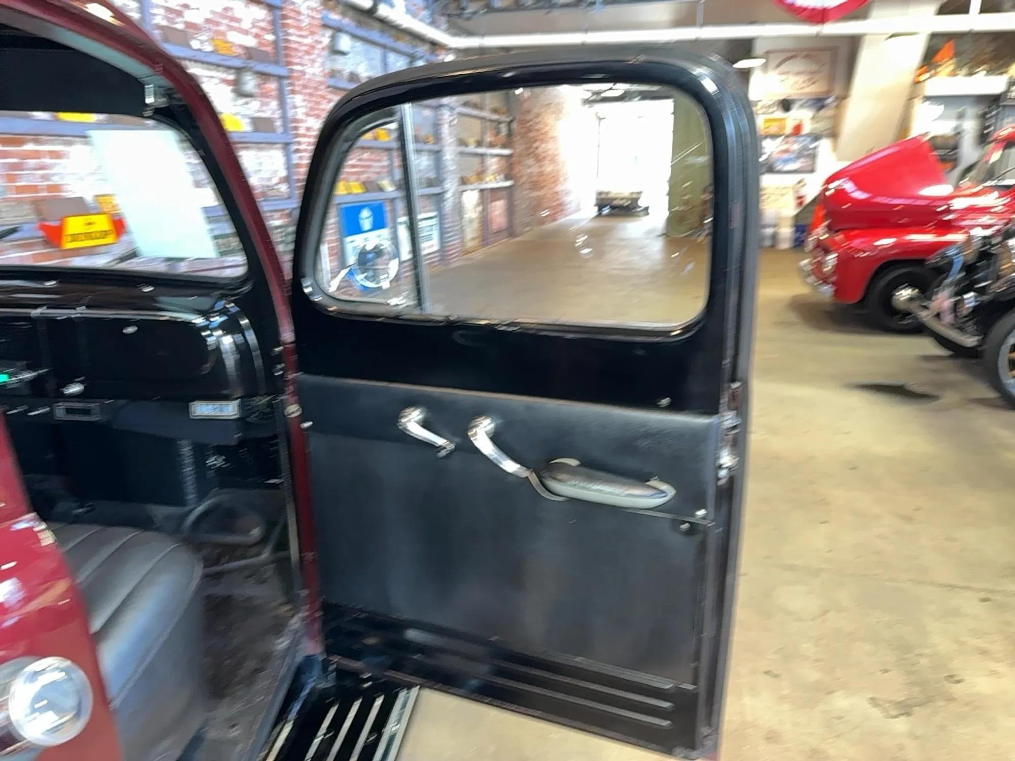 1952 Ford F-1