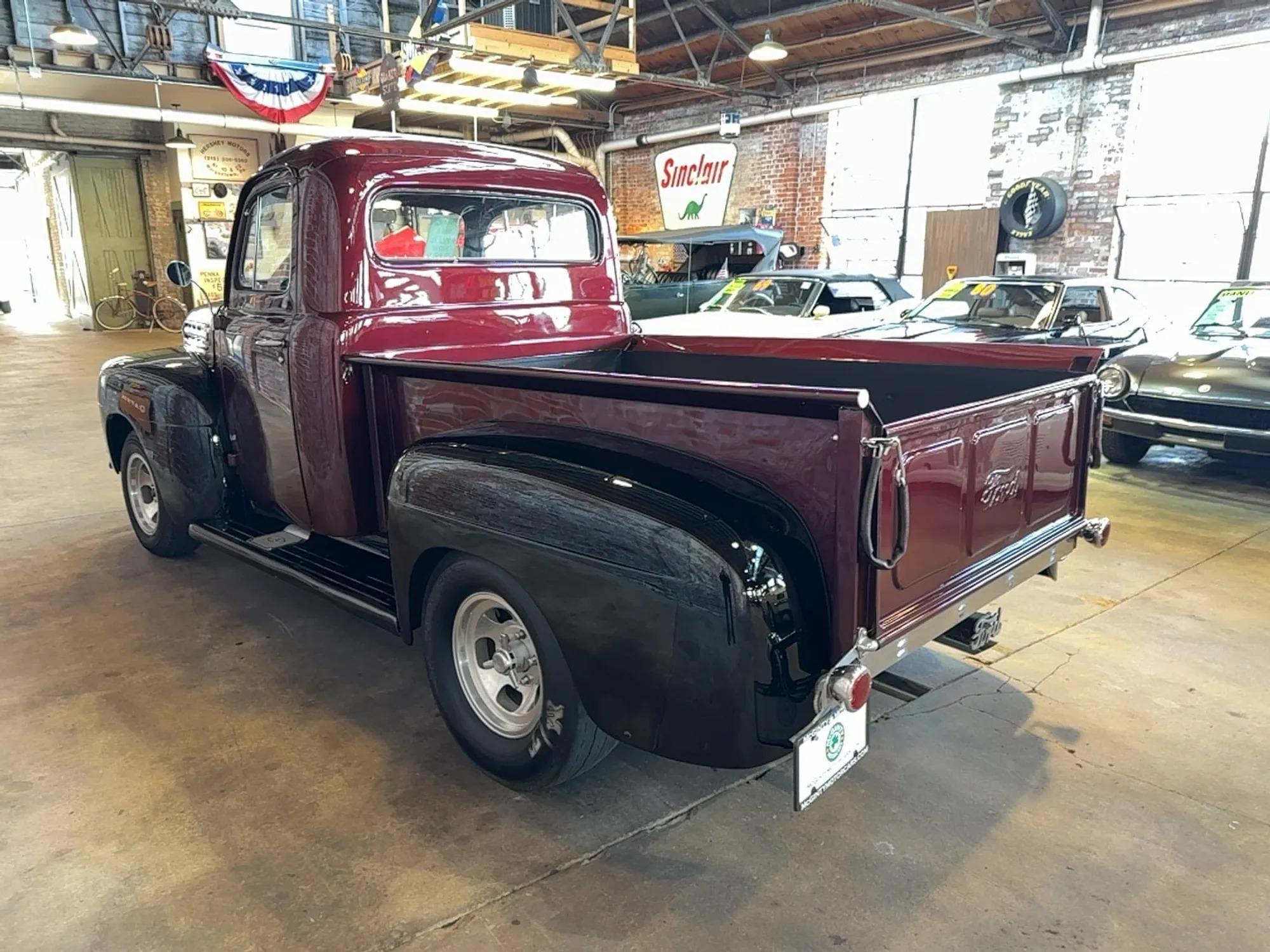 1952 Ford F-1