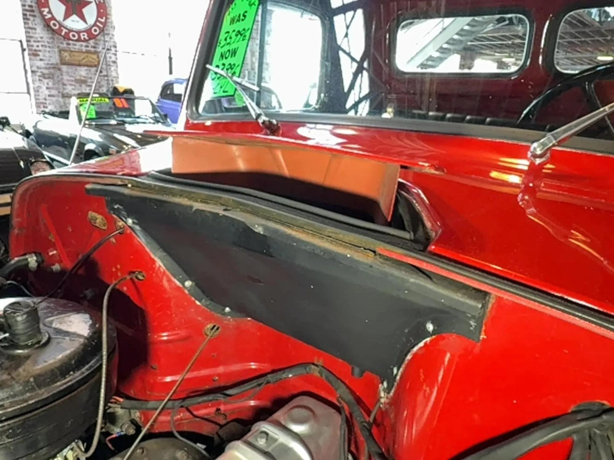 1955 International R-100