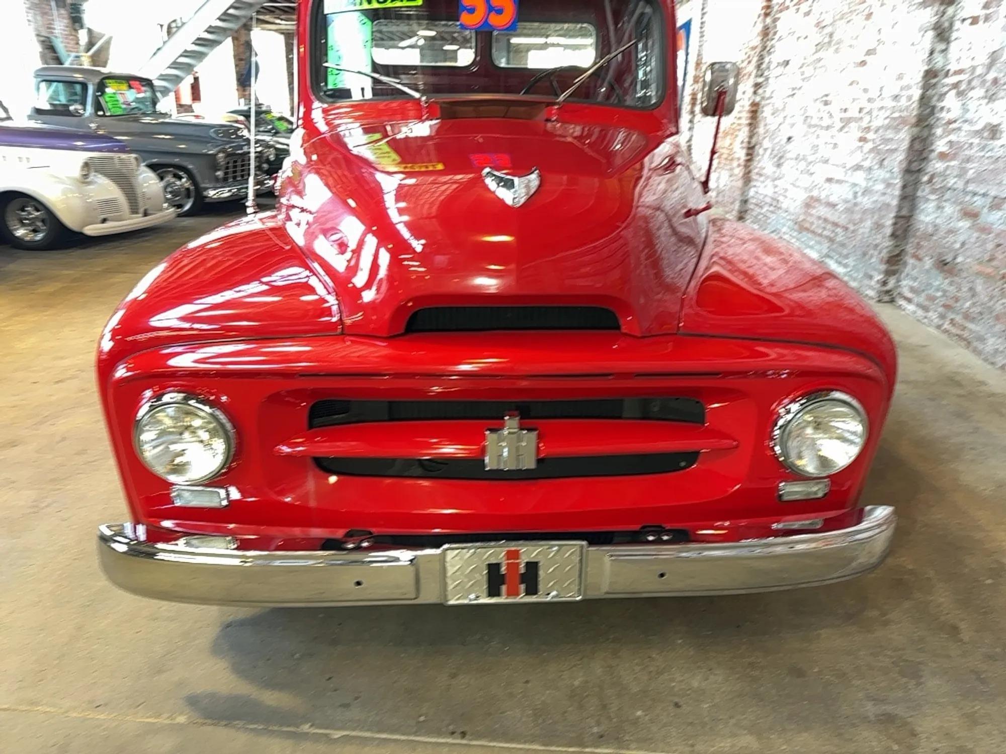 1955 International R-100