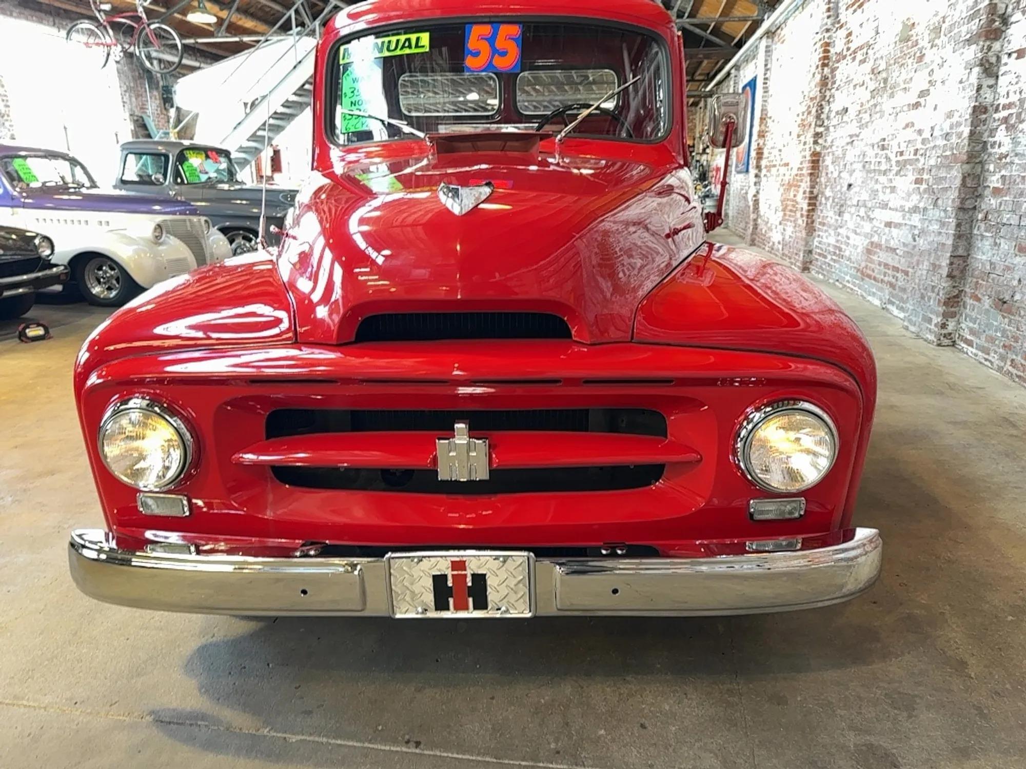 1955 International R-100