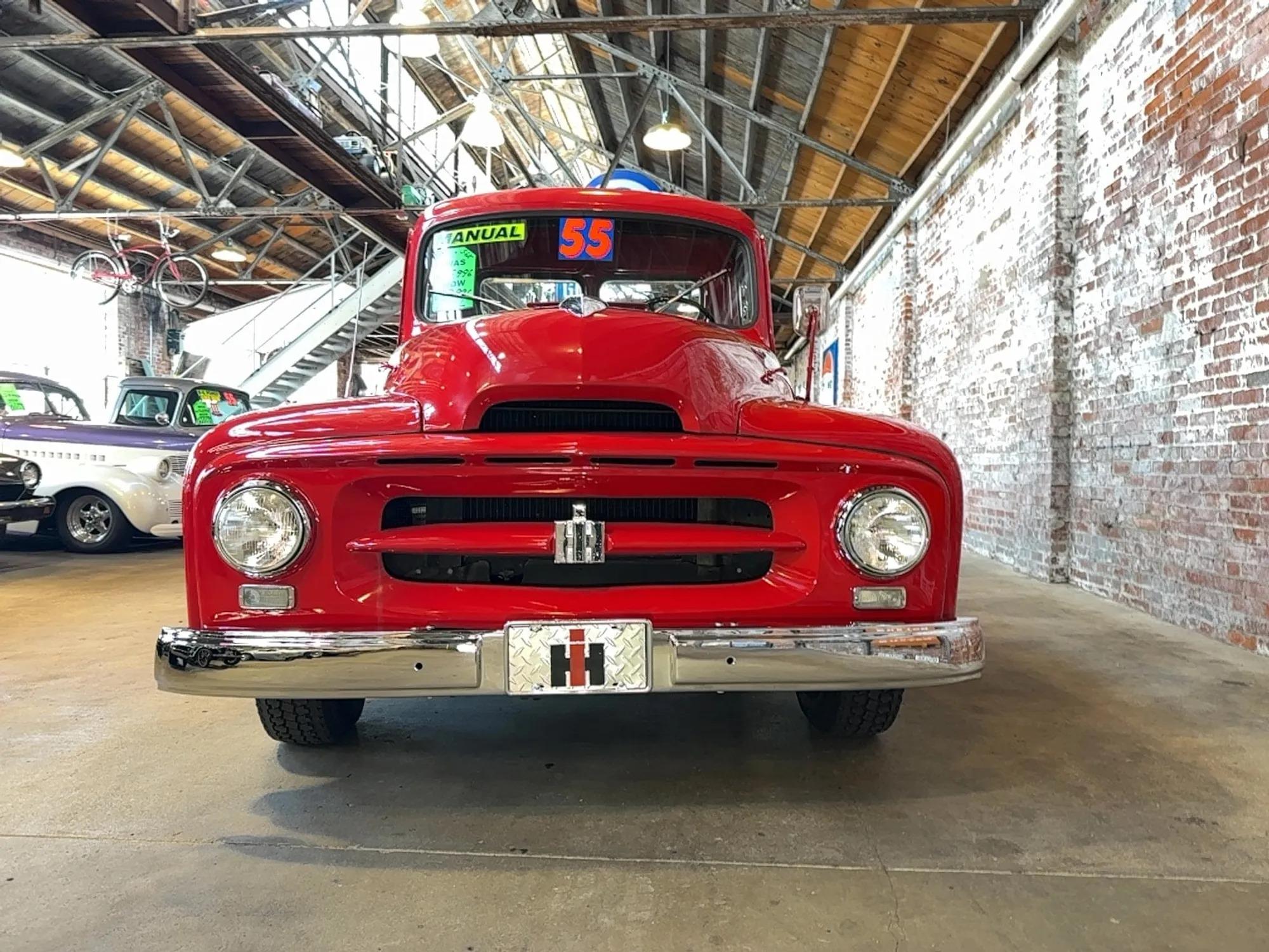 1955 International R-100