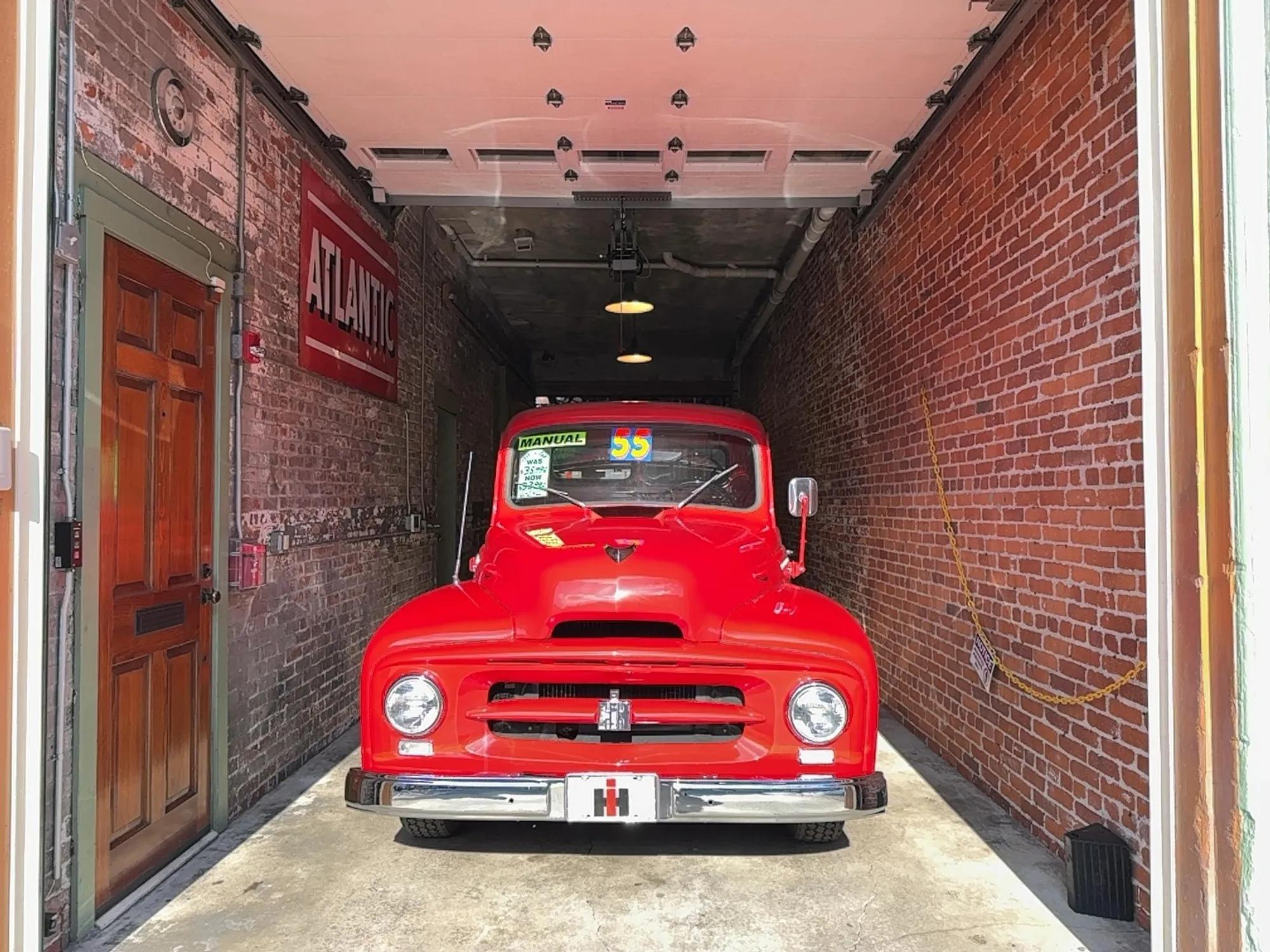 1955 International R-100