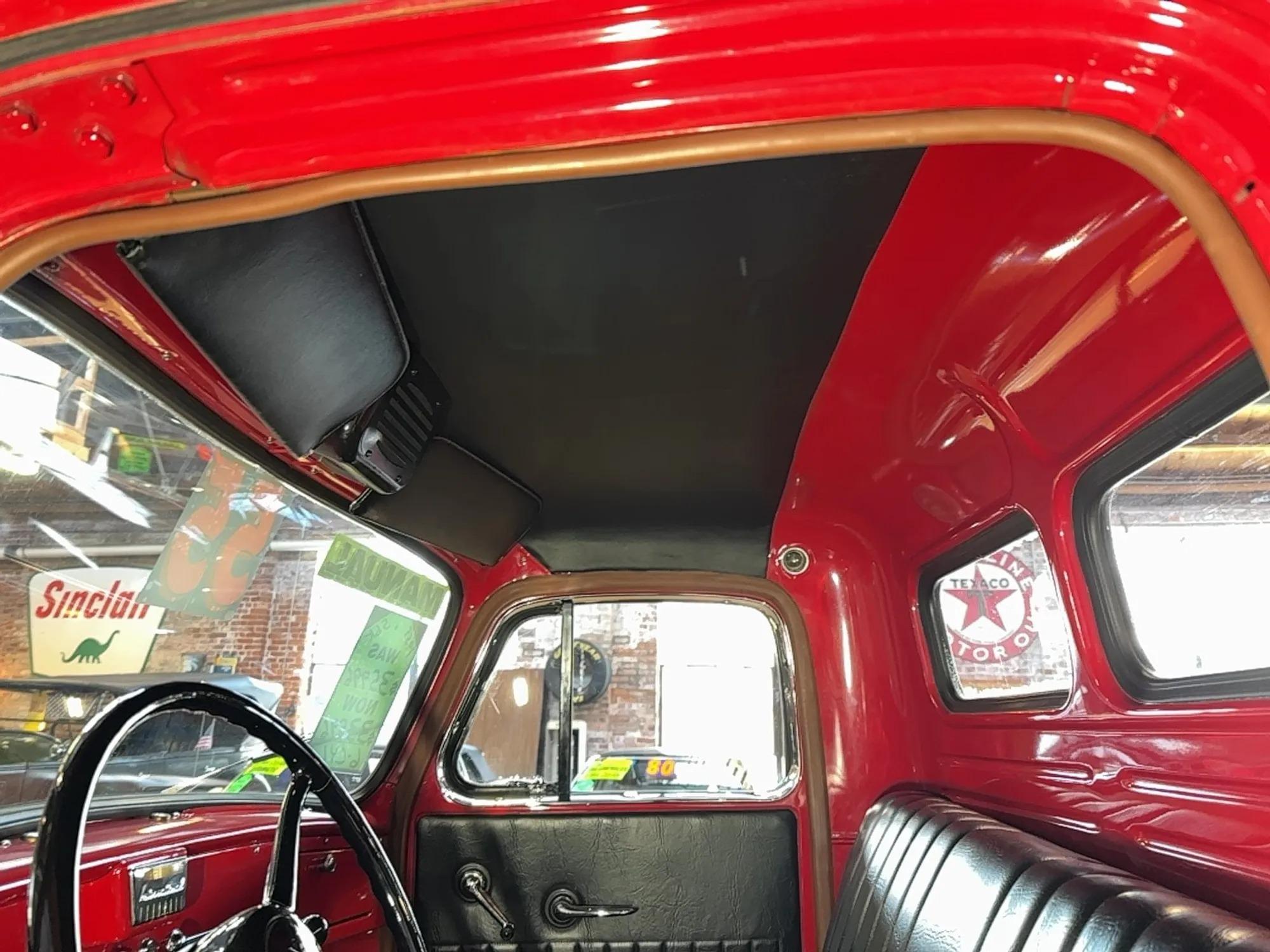 1955 International R-100