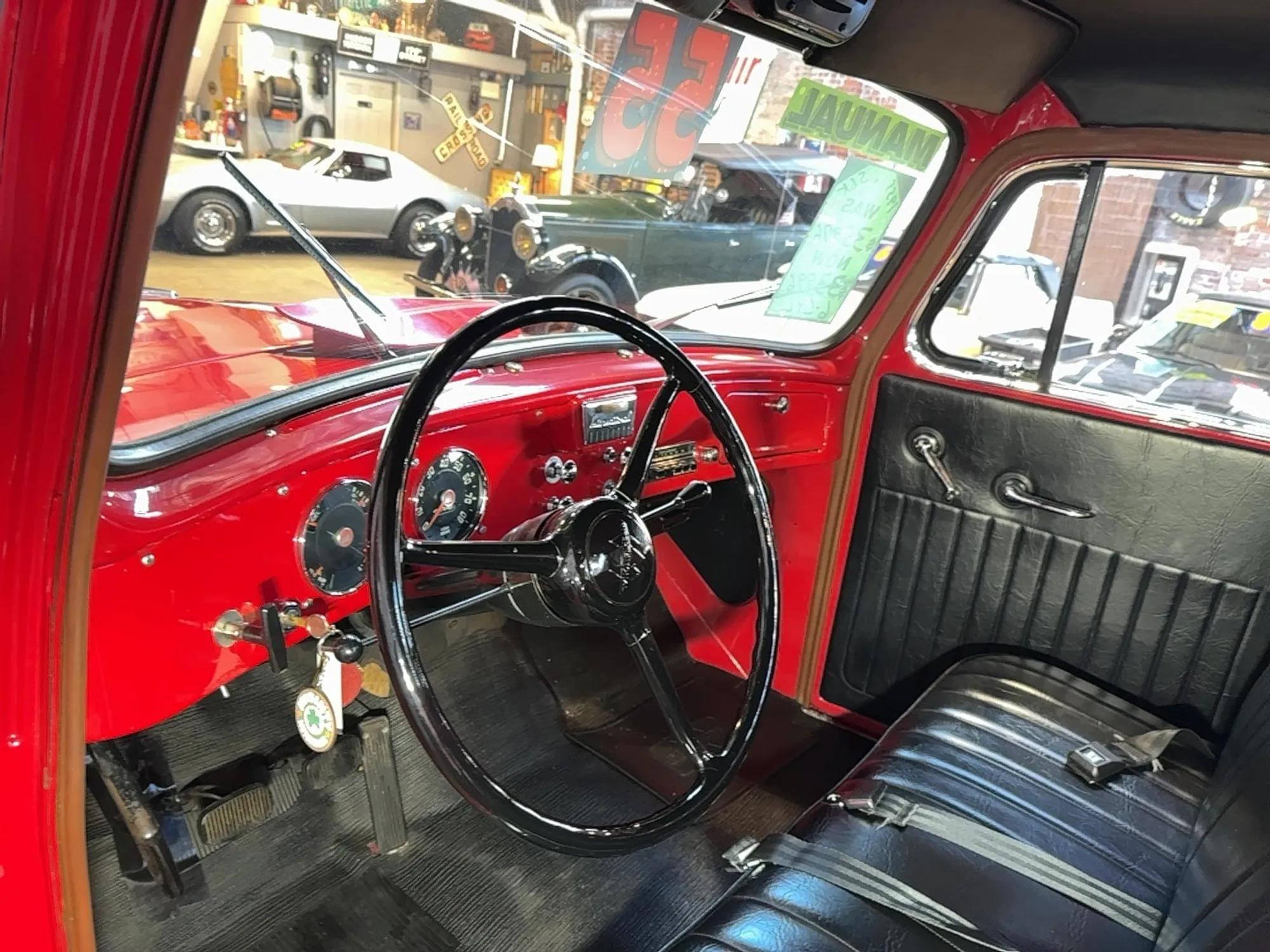 1955 International R-100