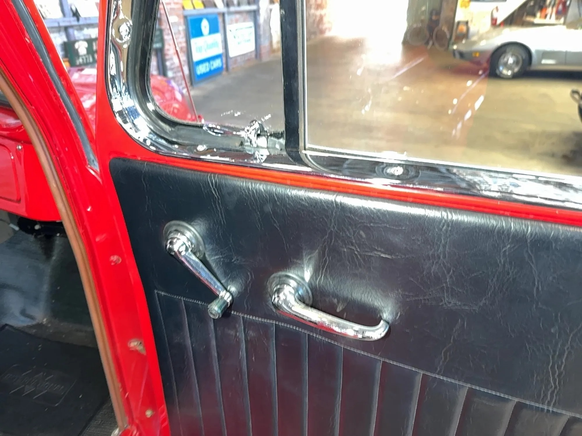 1955 International R-100